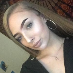 Meet your Posher, Hailey